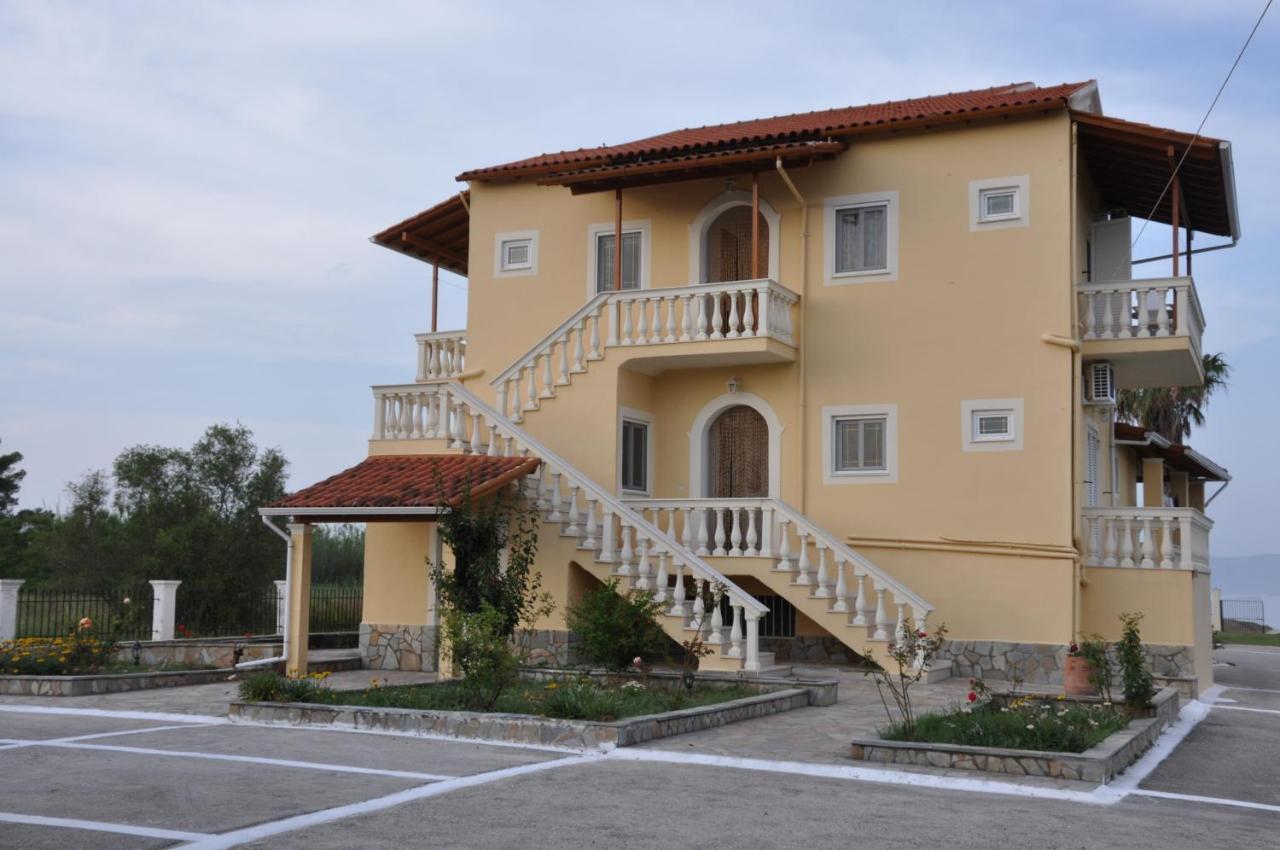 Neptune Apartament *